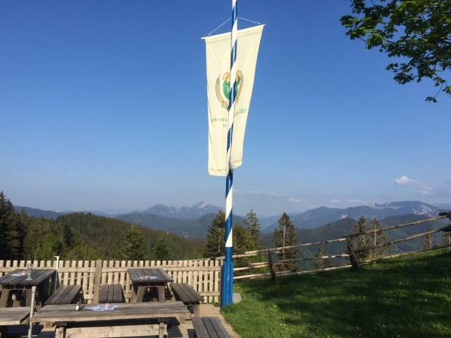 Wohnung Edelweiss - Wohnen Auf Zeit - Homeoffice - Nah Am See - Buchbar Ab 28 Naechte Шлирзе Экстерьер фото