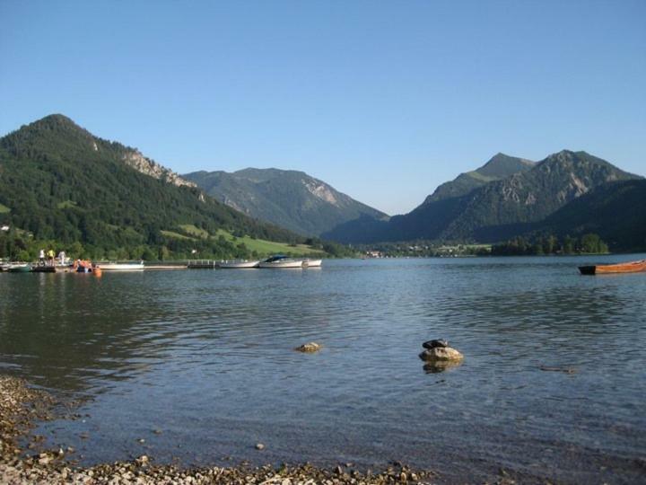 Wohnung Edelweiss - Wohnen Auf Zeit - Homeoffice - Nah Am See - Buchbar Ab 28 Naechte Шлирзе Экстерьер фото